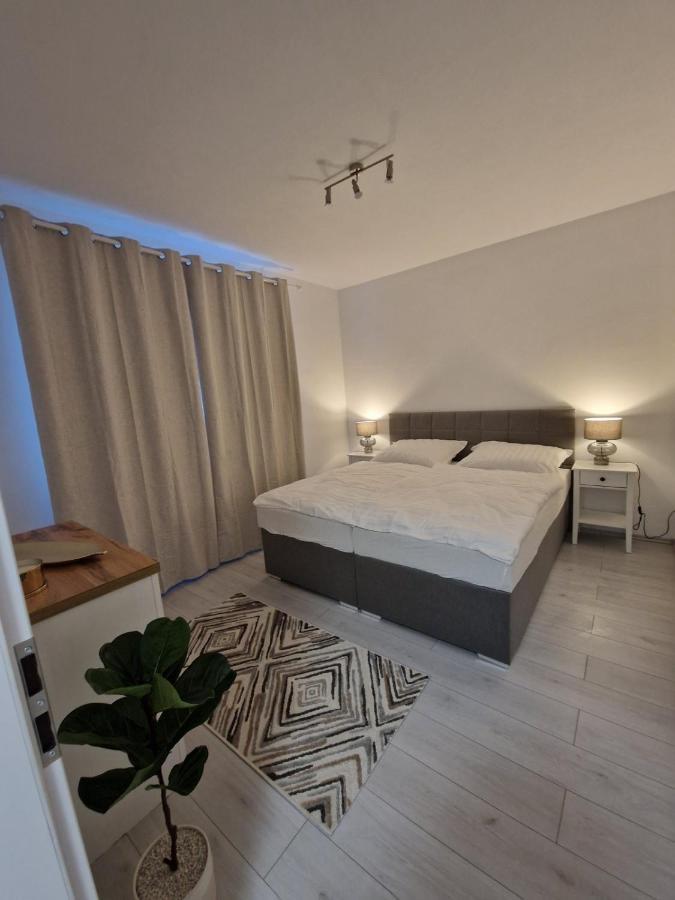 Maja Apartman Dunajská Streda Eksteriør bilde